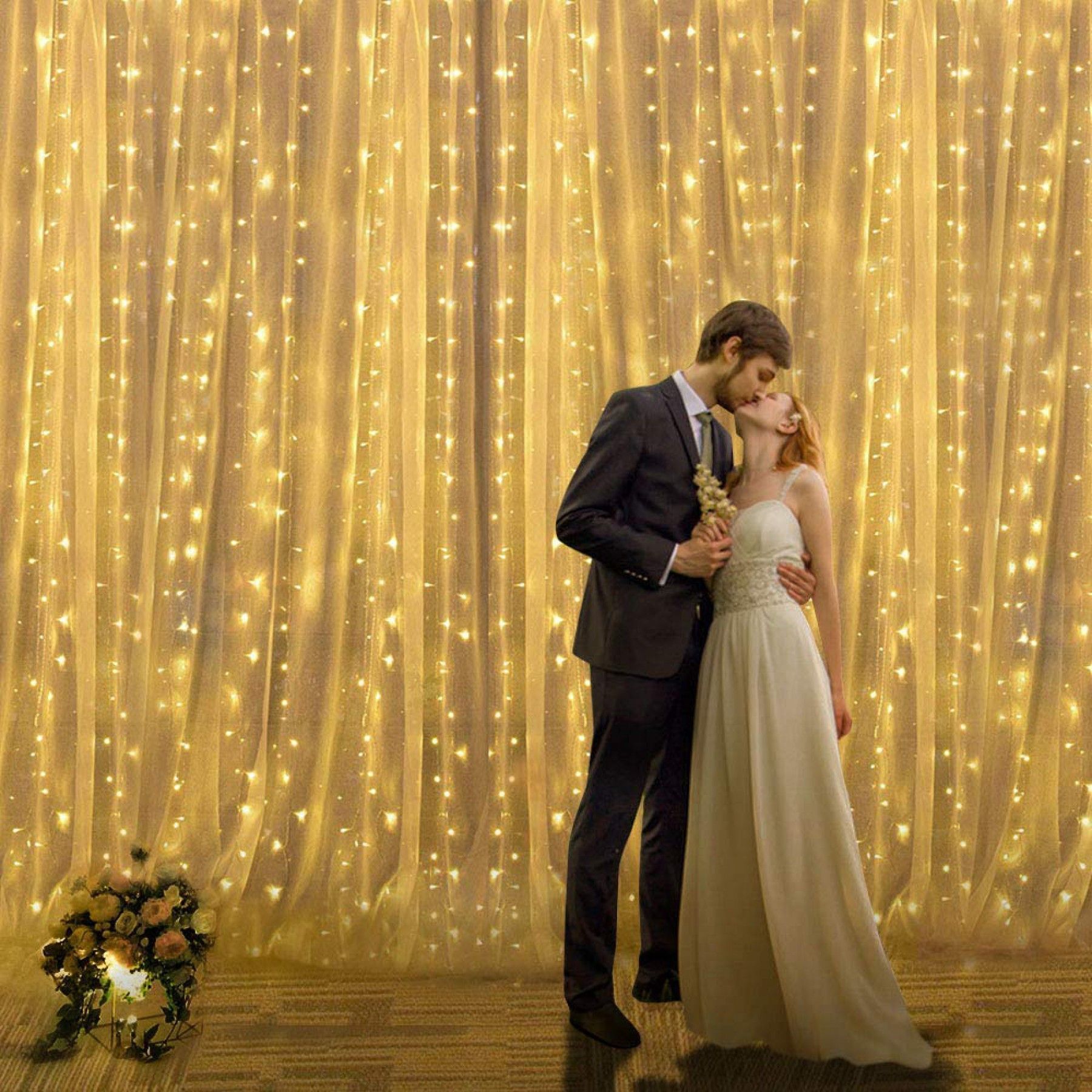 Гирлянда водопад (штора) Springos 2 x 2 м 400 LED CL0097 Warm White